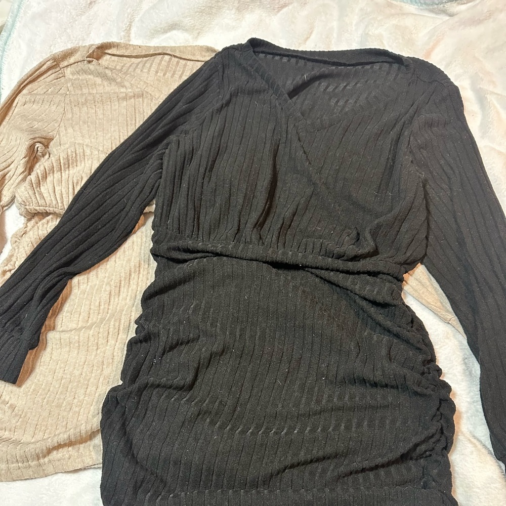 Elegant Black and Tan Ribbed Dresses